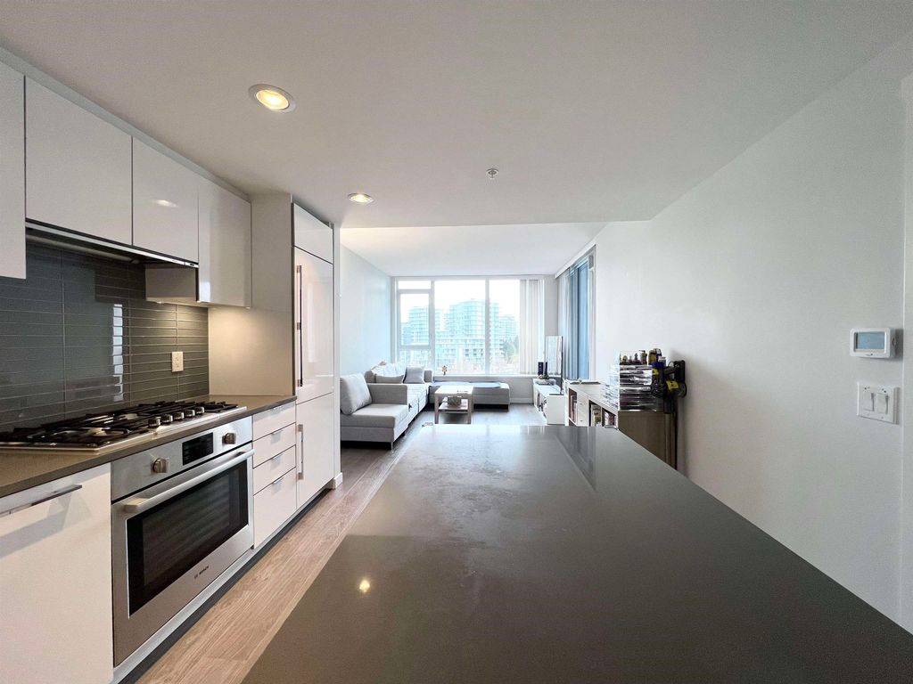 listing image 1104401360417307662