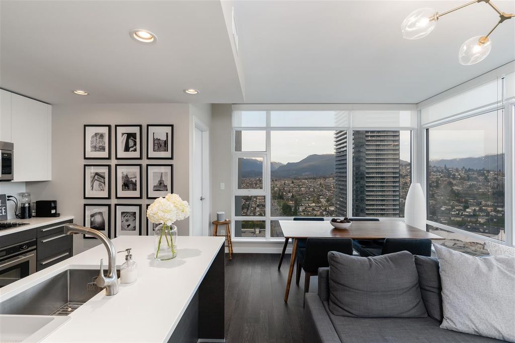 listing image 1105926499998311882