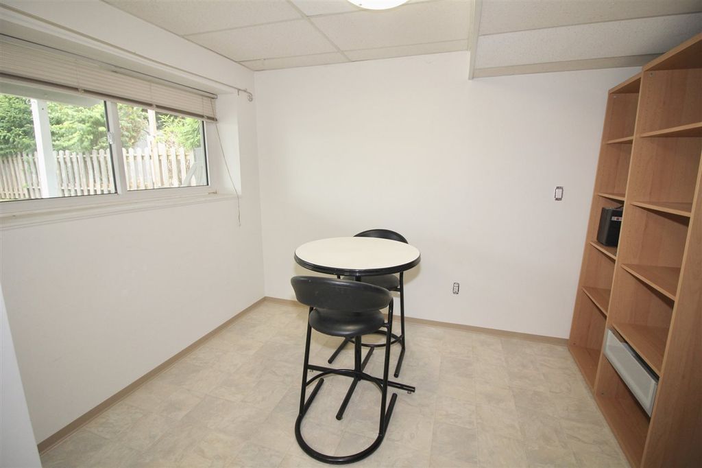 listing image 1106047063093697466