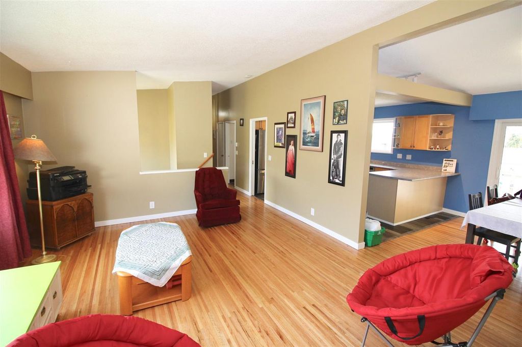 listing image 1109233205219838756