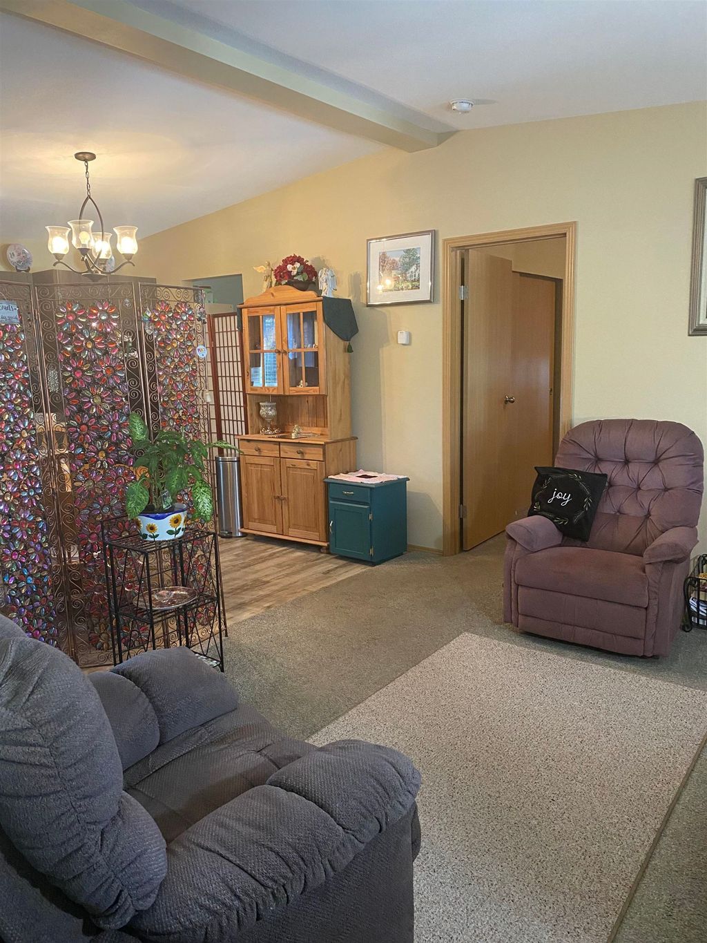 listing image 1106656971493843479