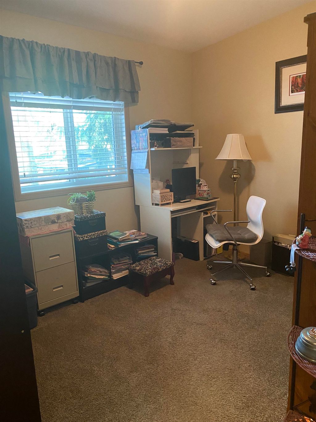 listing image 1100187399608699985