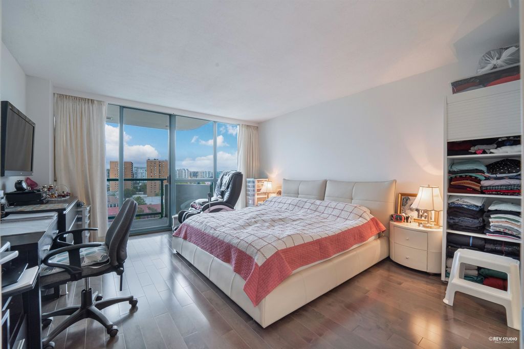 listing image 1100405941229414948