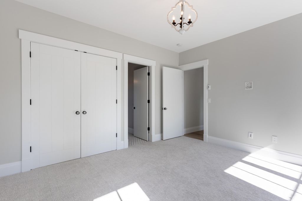 listing image 1101621086764963675