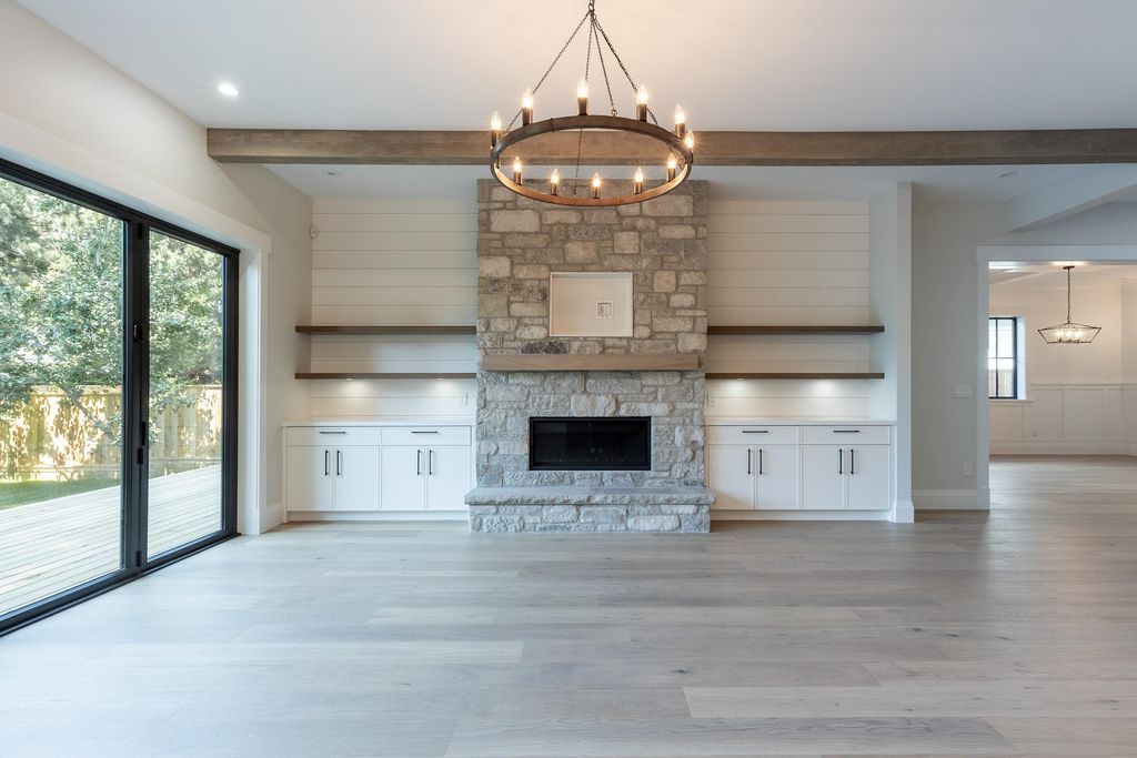 listing image 1109038689042880680