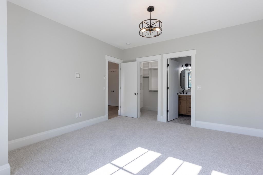 listing image 1106791888438003570