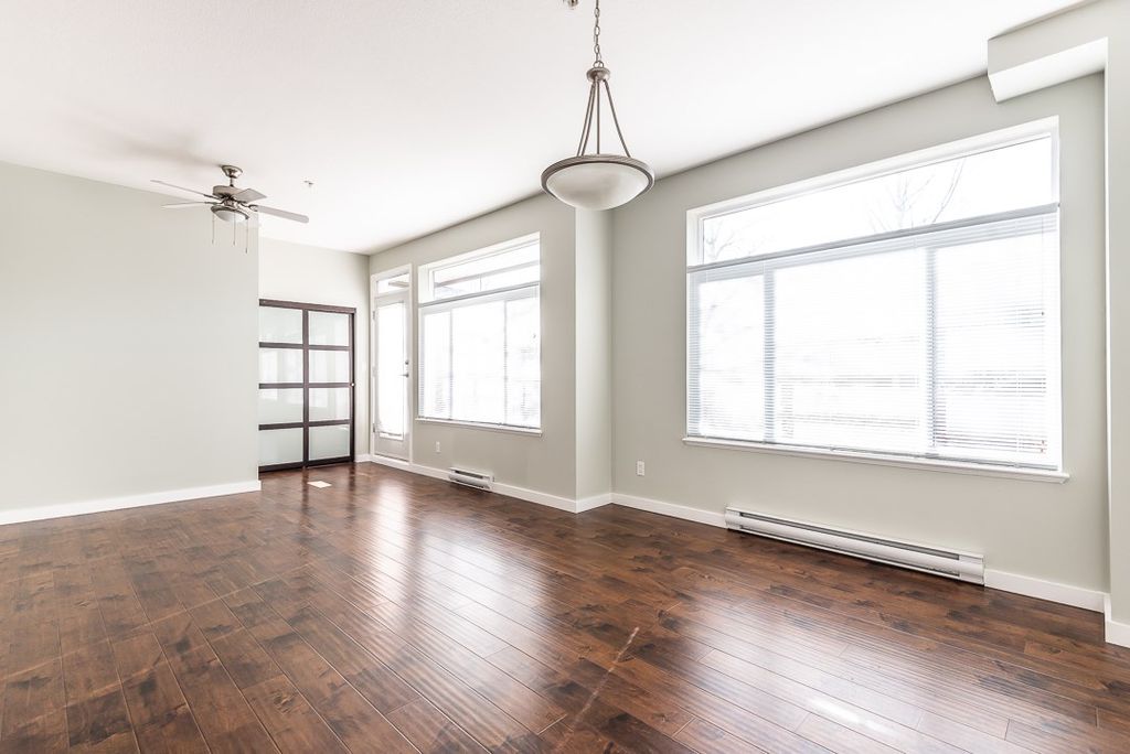 listing image 1103523629095959305