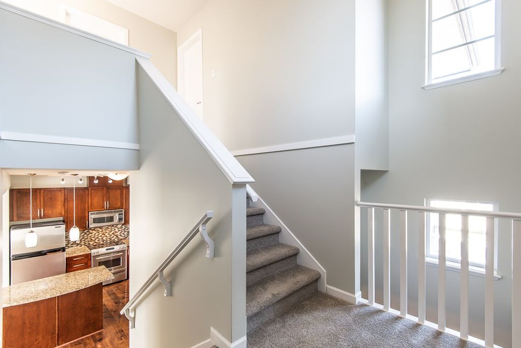 listing image 1105715120202315275