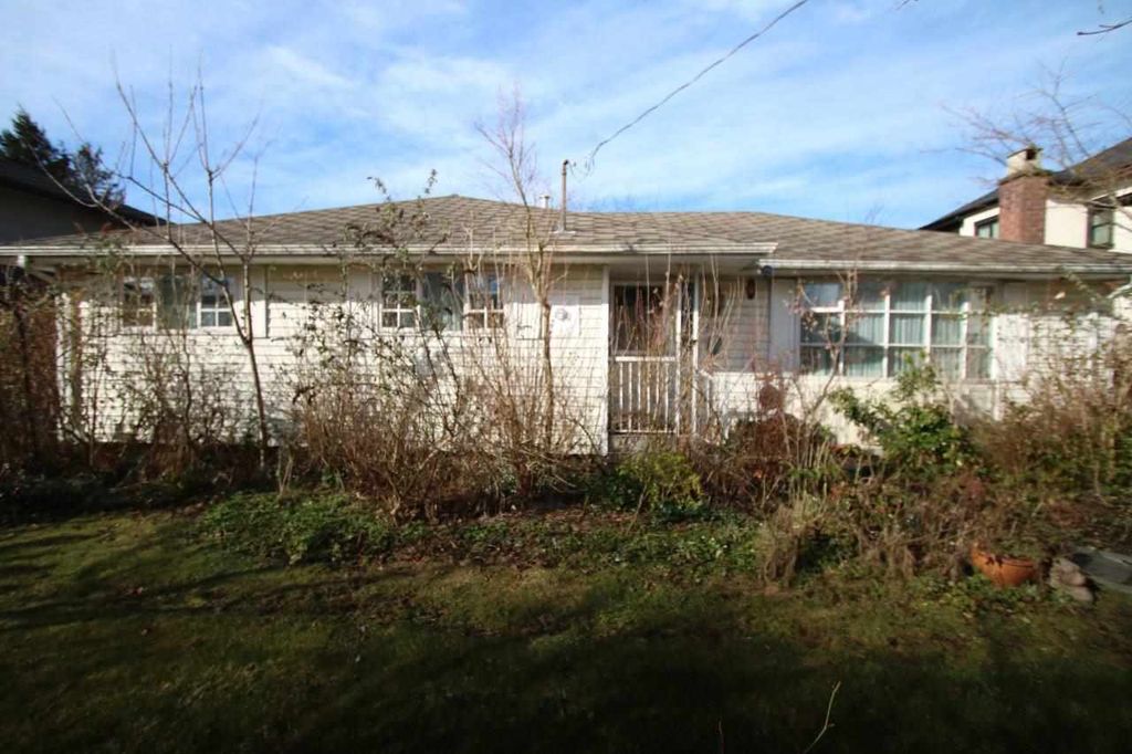listing image 1104066582941815620