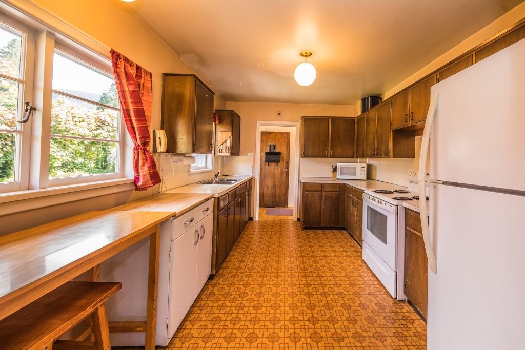 listing image 1100902156166046181