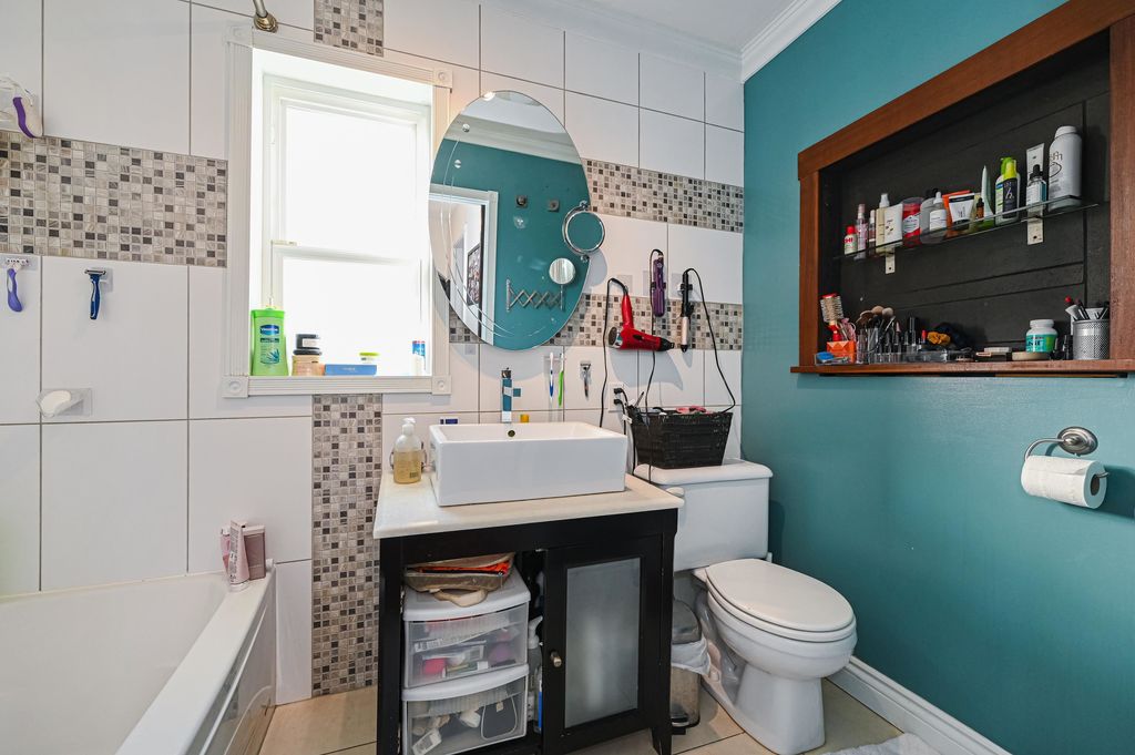 listing image 1107861576337377481