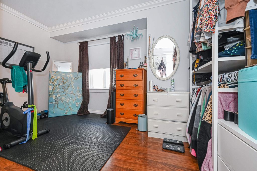 listing image 1101191554141362206