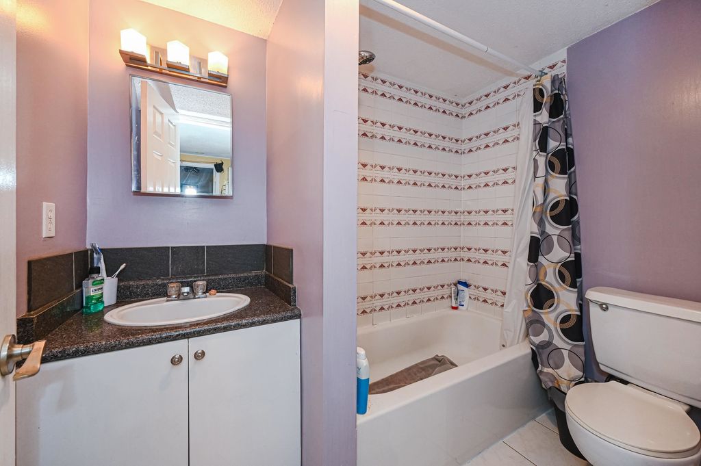 listing image 1102360598777296988