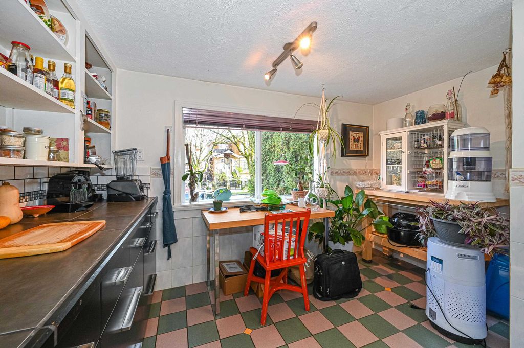 listing image 1103341319255794343