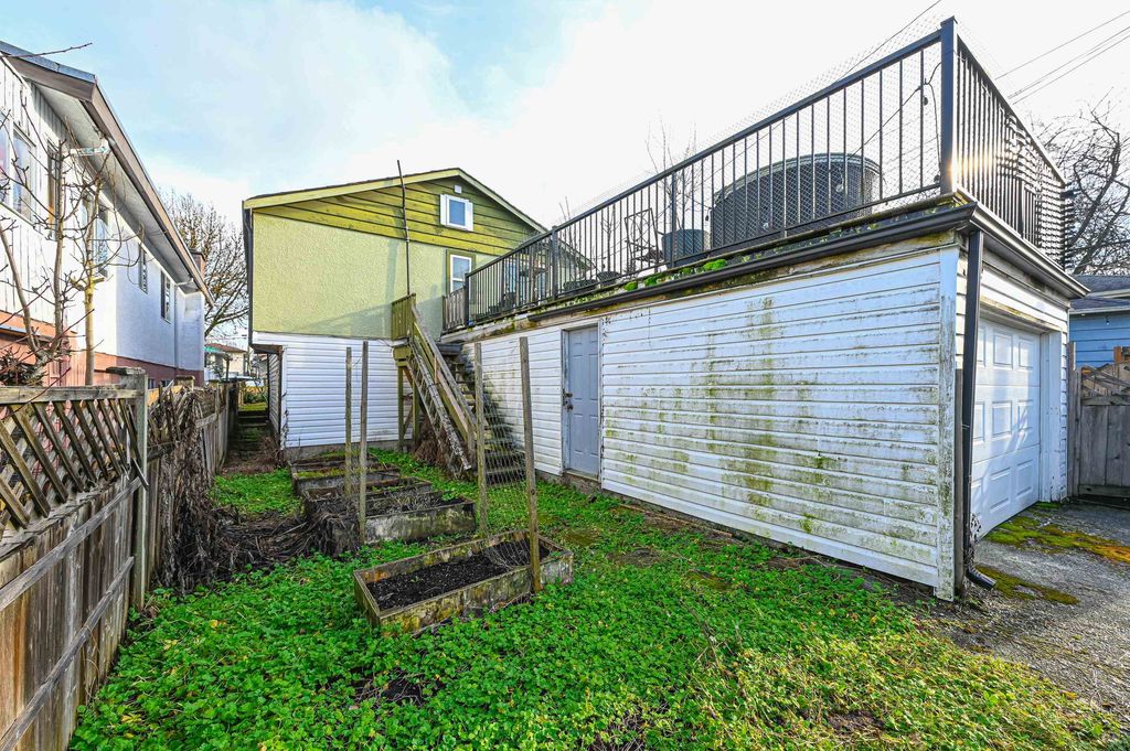 listing image 1106728938300889336