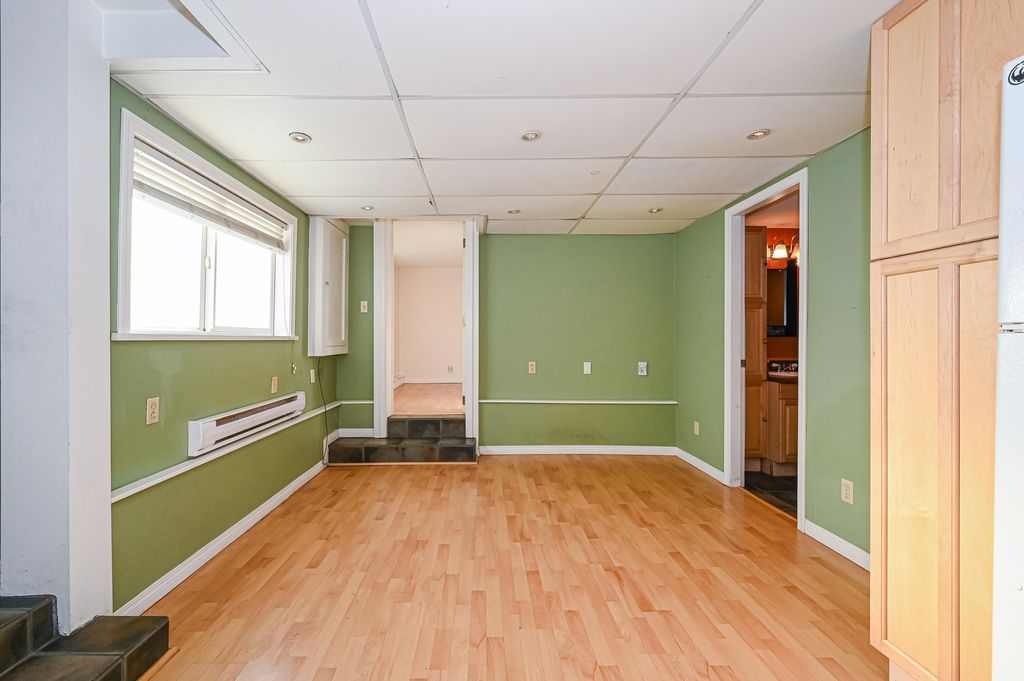 listing image 1106286795317196880