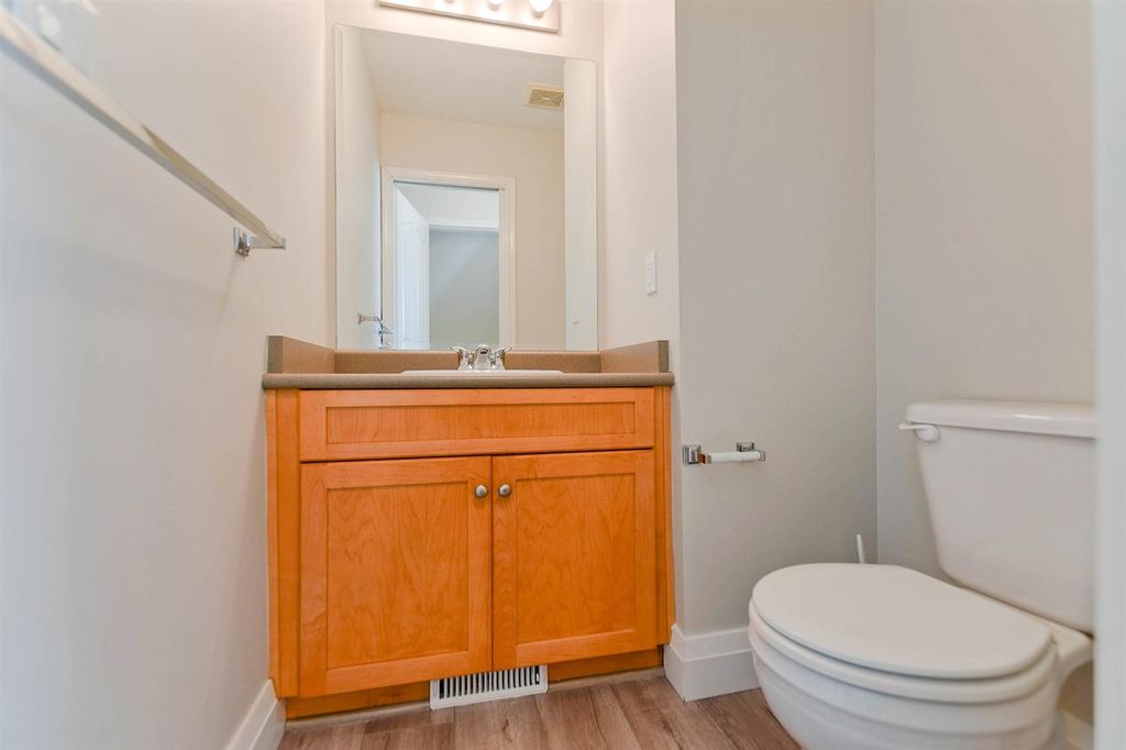 listing image 1108382239094275813