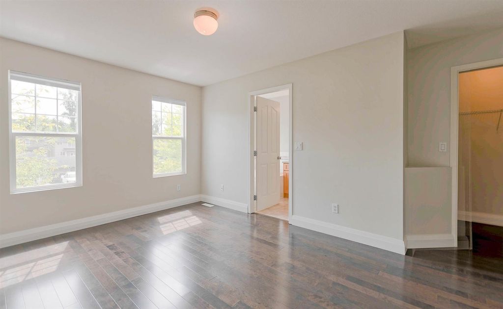 listing image 1103373138199467834