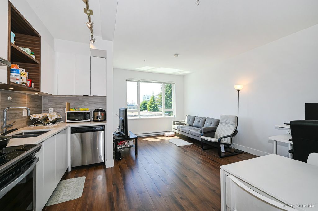 listing image 1105875102611539688