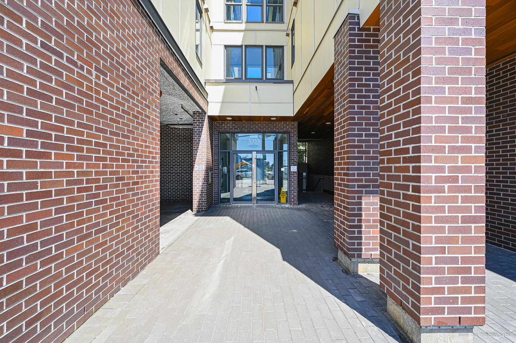 listing image 1106861168355608354