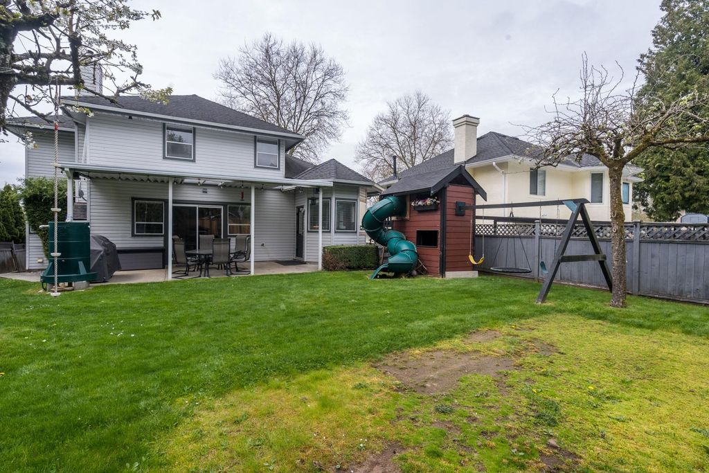 listing image 1104988692437876482