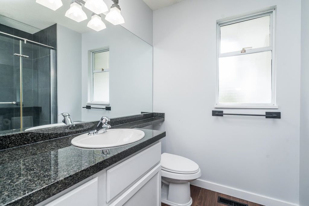 listing image 1103569932195524027