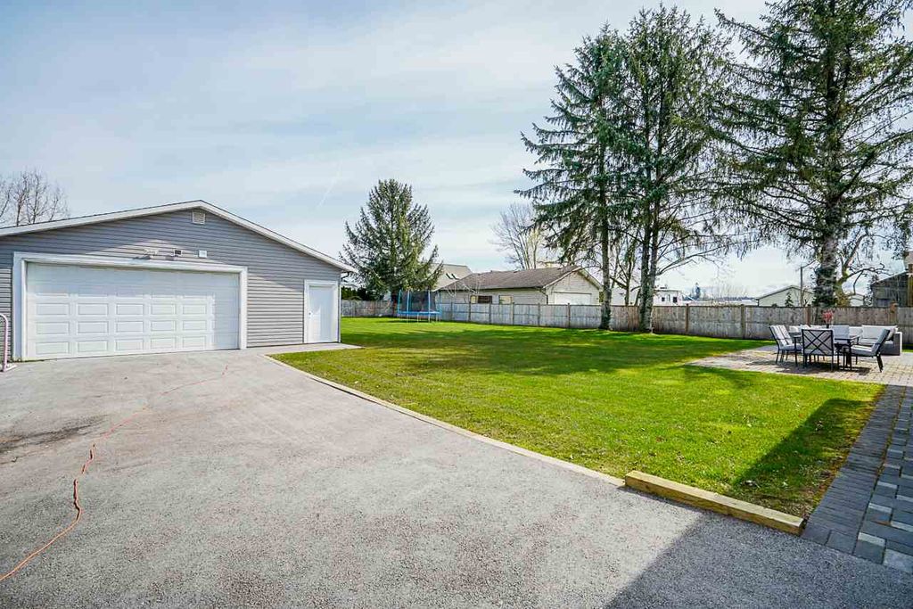 listing image 1101760652802174027