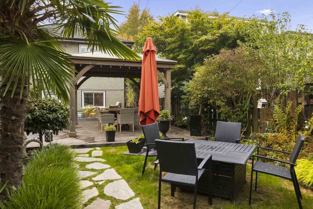 listing image 1109764171060188215