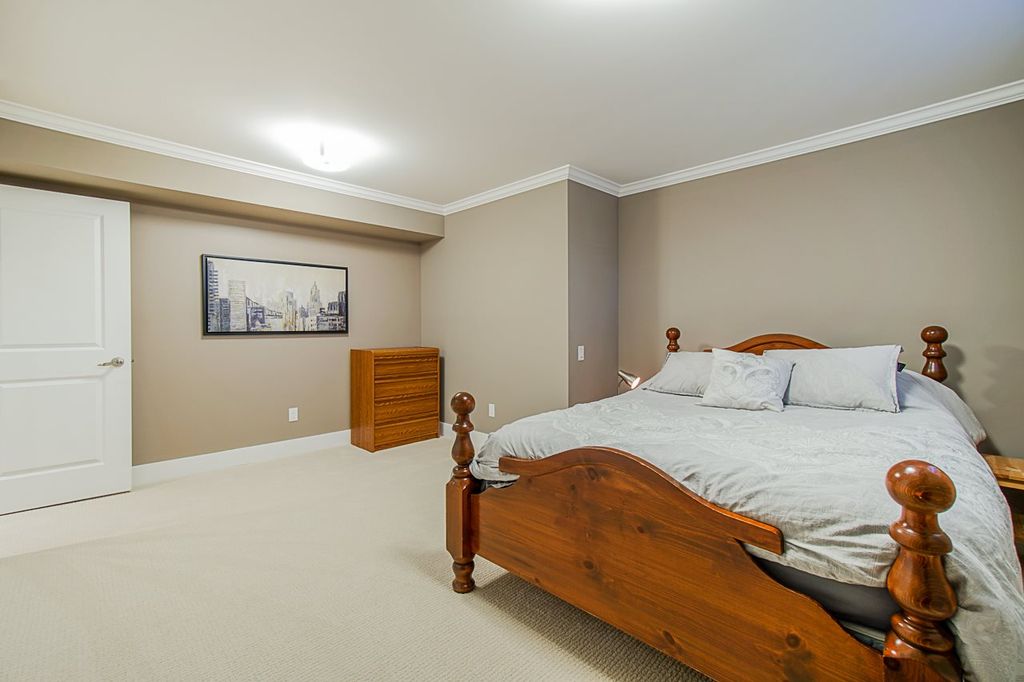 listing image 1103237879353563309