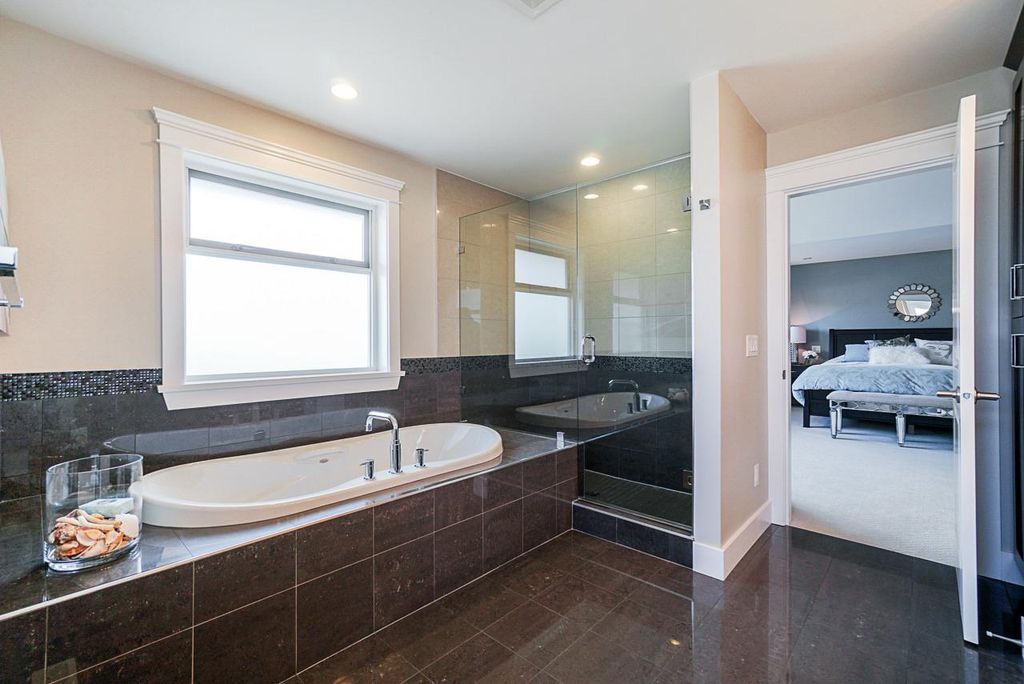 listing image 1100260706010601909