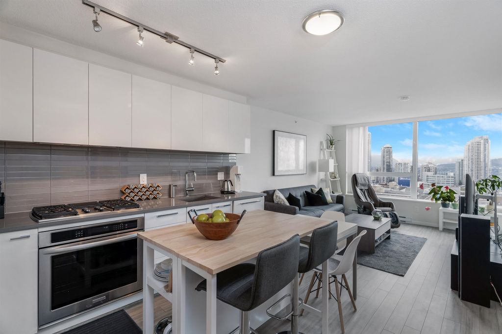 listing image 1106156650798375210