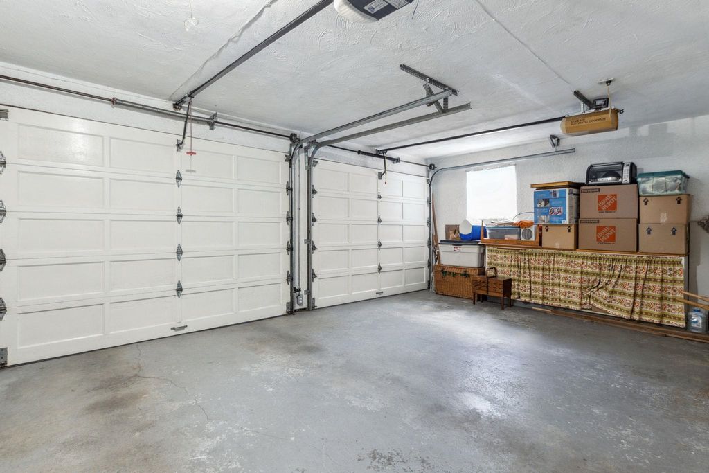 listing image 1102382018535653251