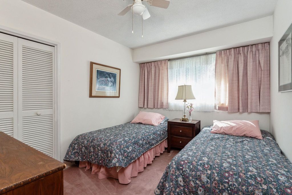 listing image 1102101801850864049