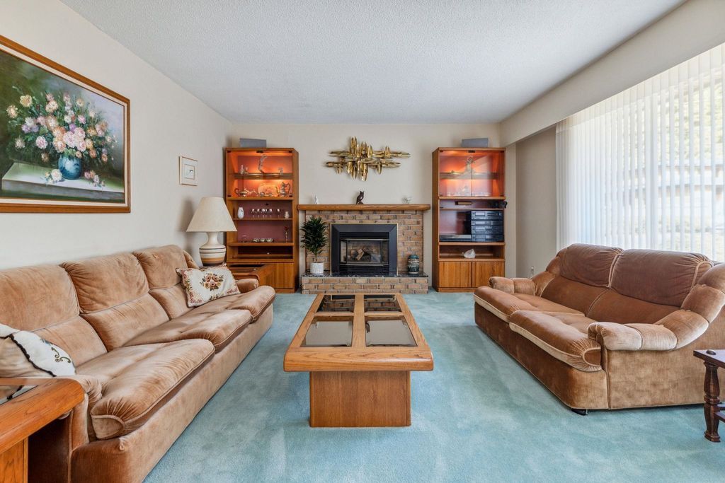 listing image 1105621901082989341