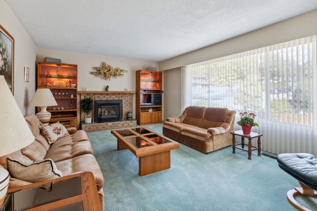 listing image 1109631371474924248