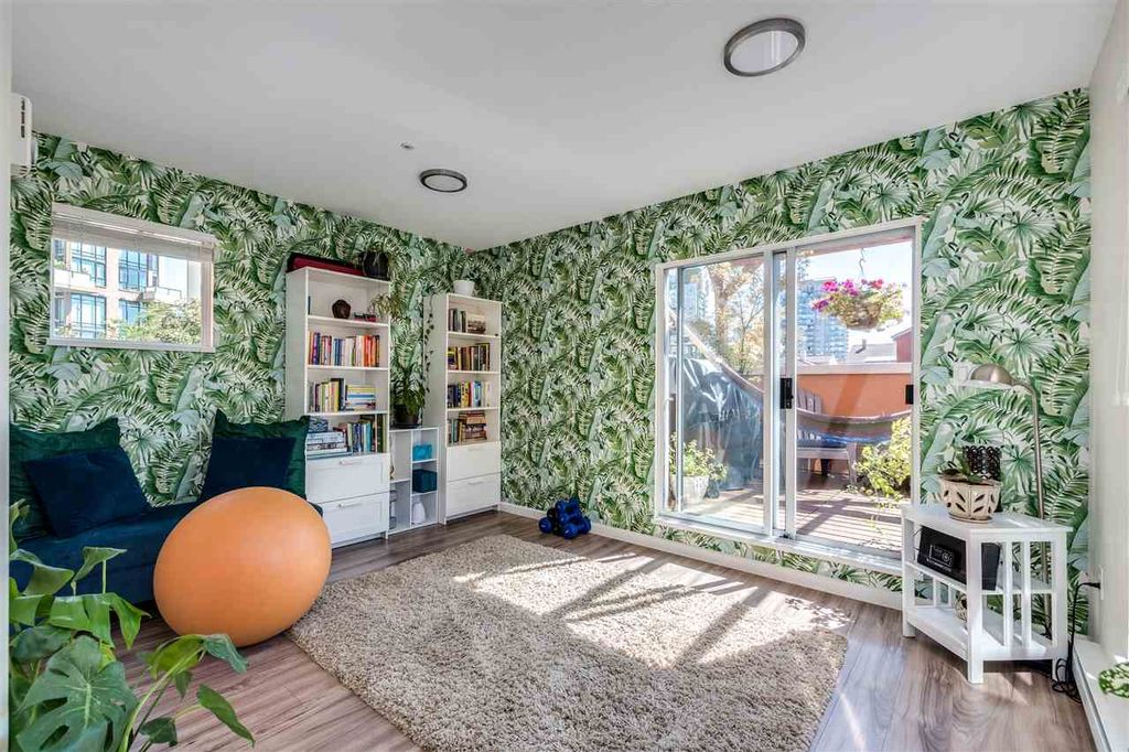 listing image 1107840779107976504