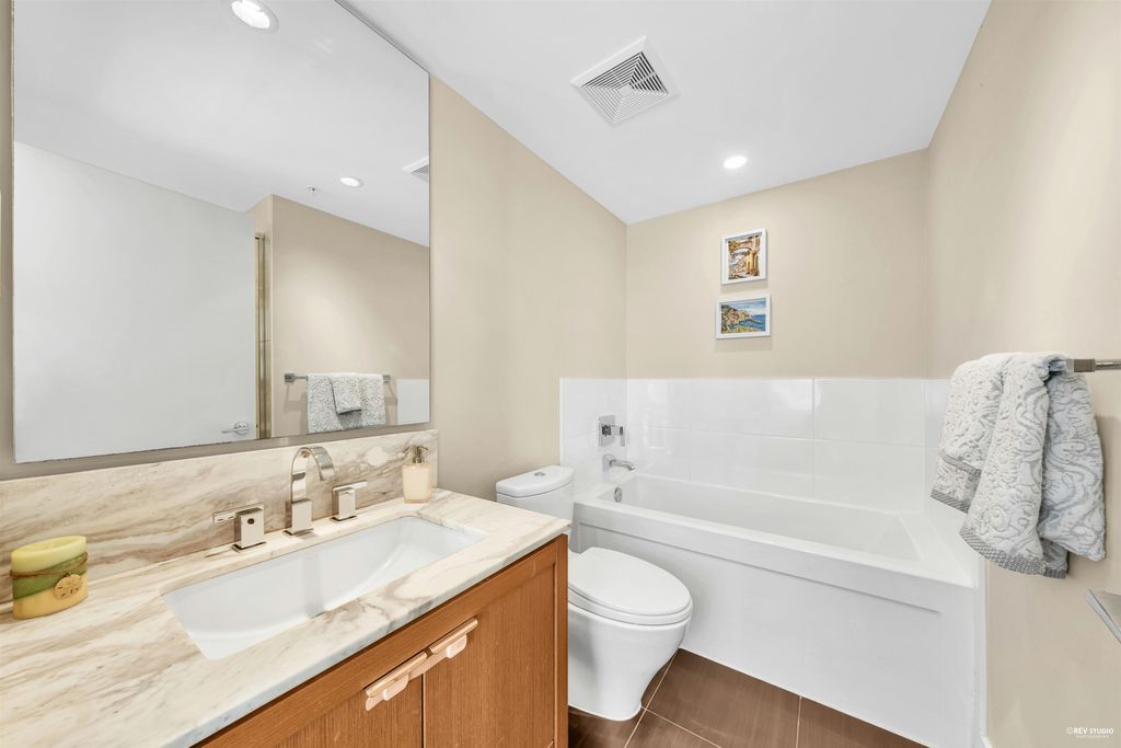 listing image 1103282092586613663
