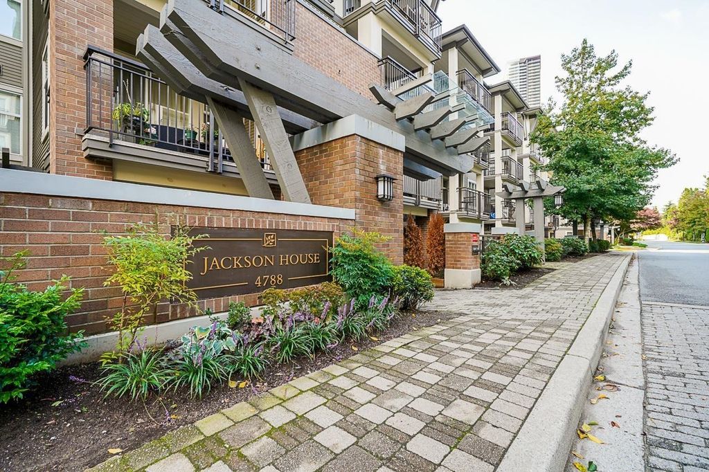 listing image 1104323075976349692