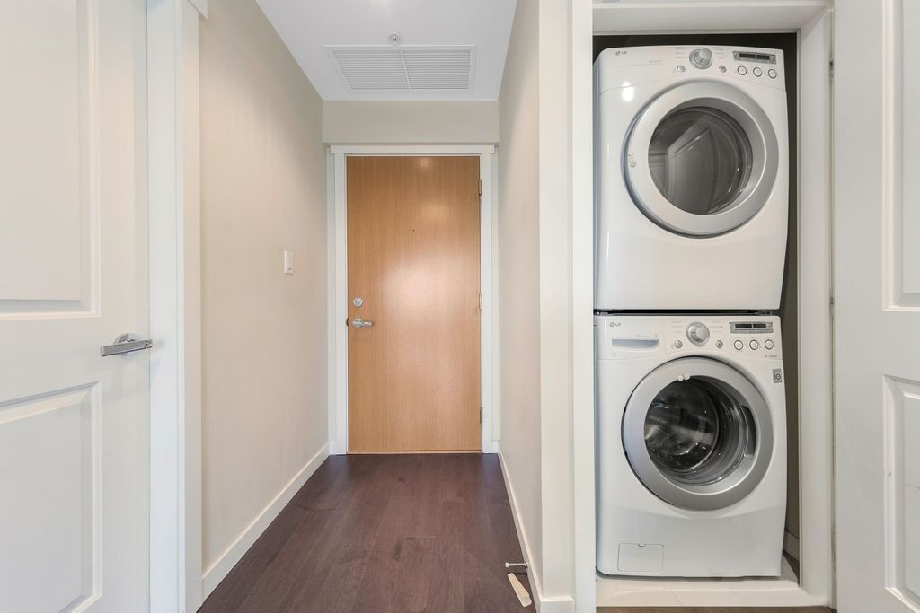 listing image 1103222513947645043