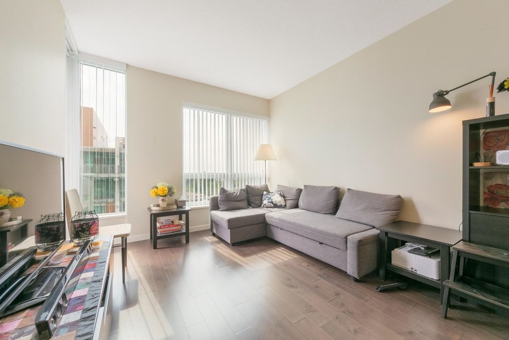 listing image 1107359623761953641