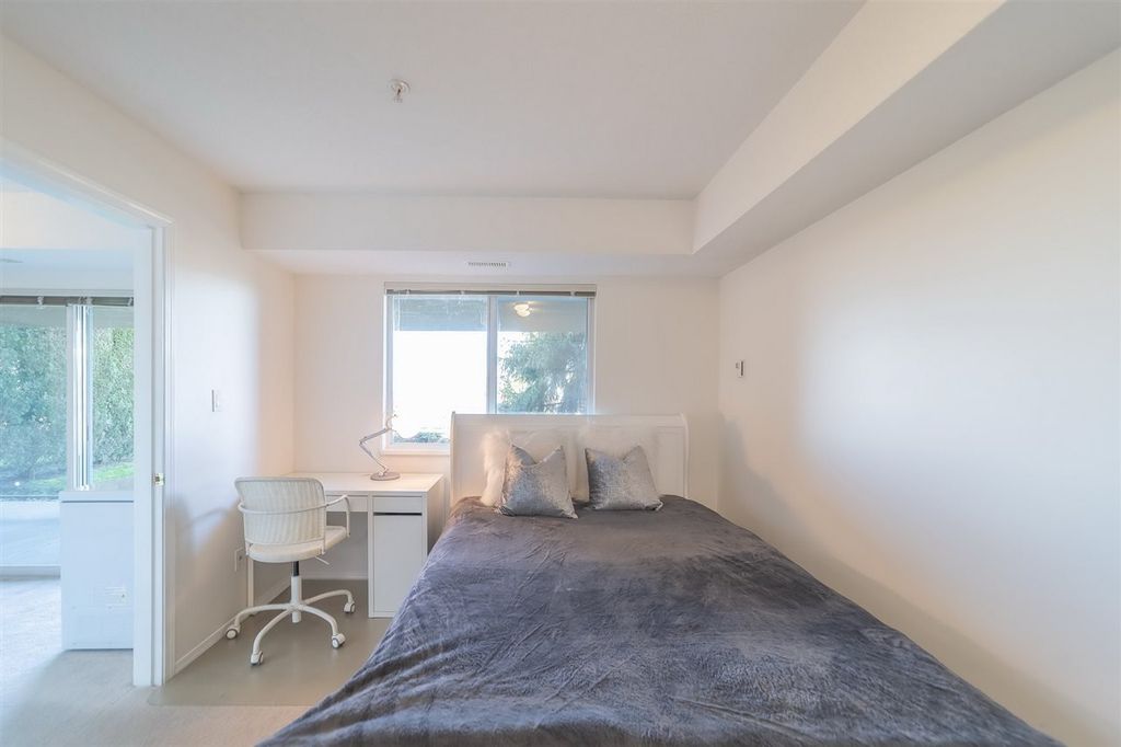 listing image 1109006950359004261