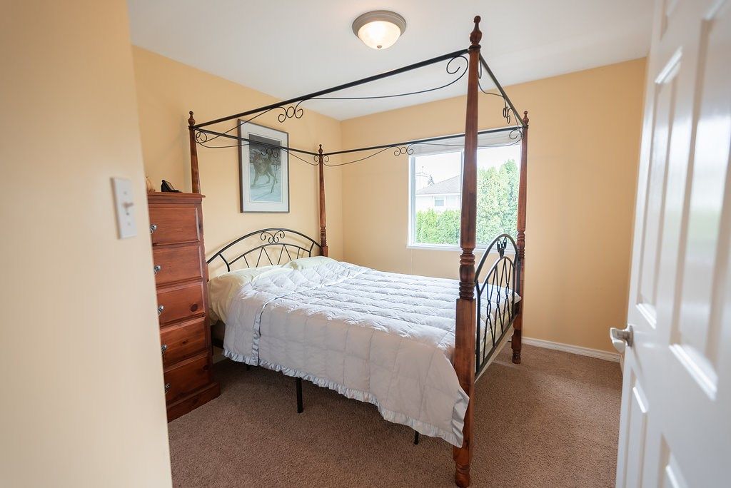 listing image 1107746083964171372