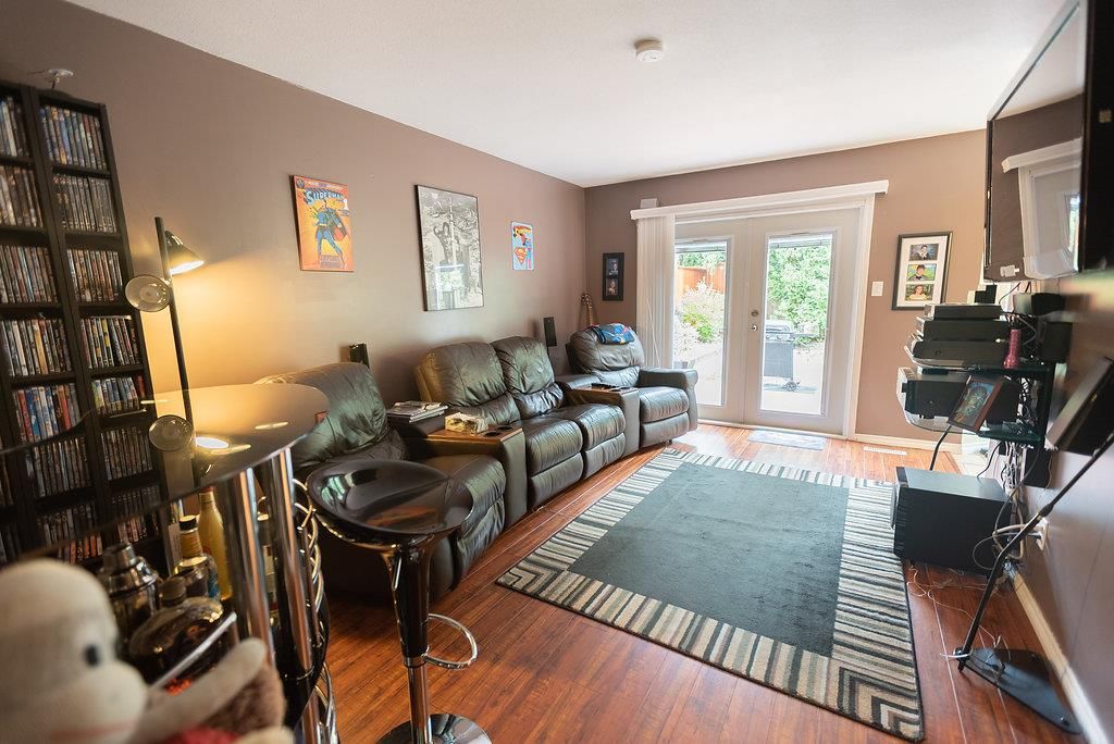listing image 1104451038913694085
