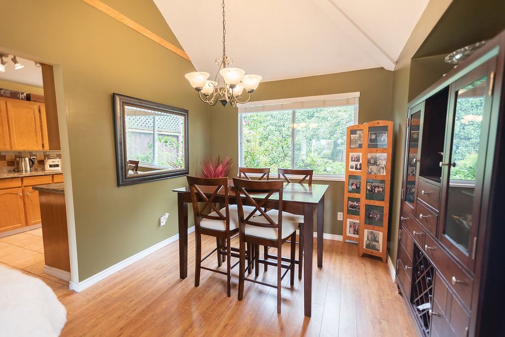 listing image 1104120503489939143