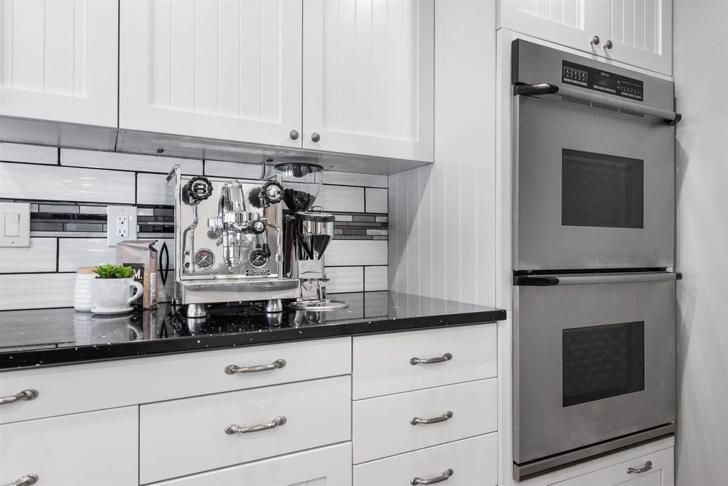 listing image 1108432282912136428