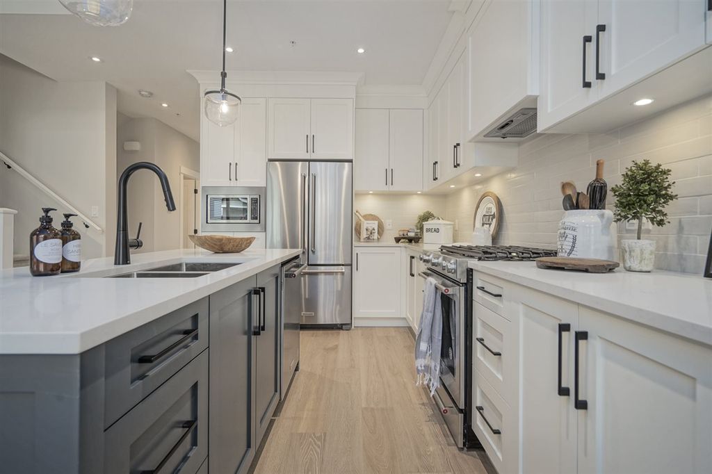 listing image 1102922955235025009