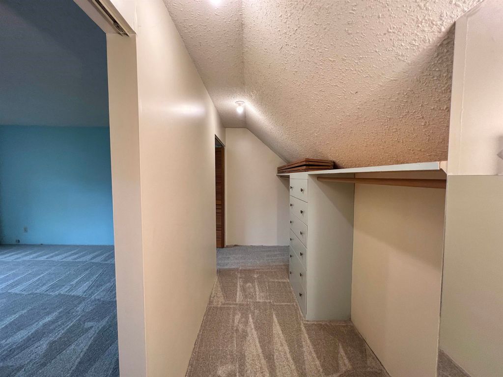 listing image 1104245072323832150