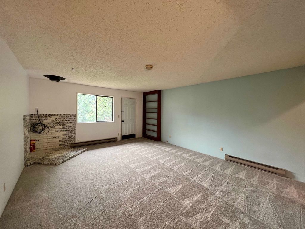 listing image 1102336540621959783