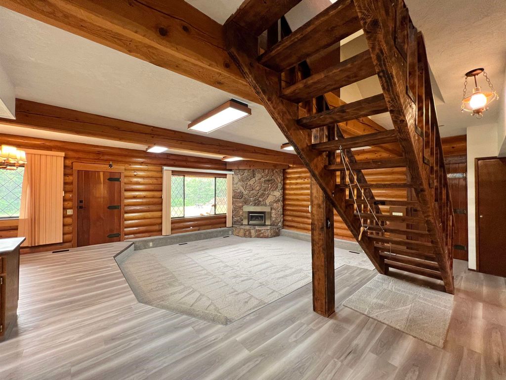 listing image 1109453758307869384