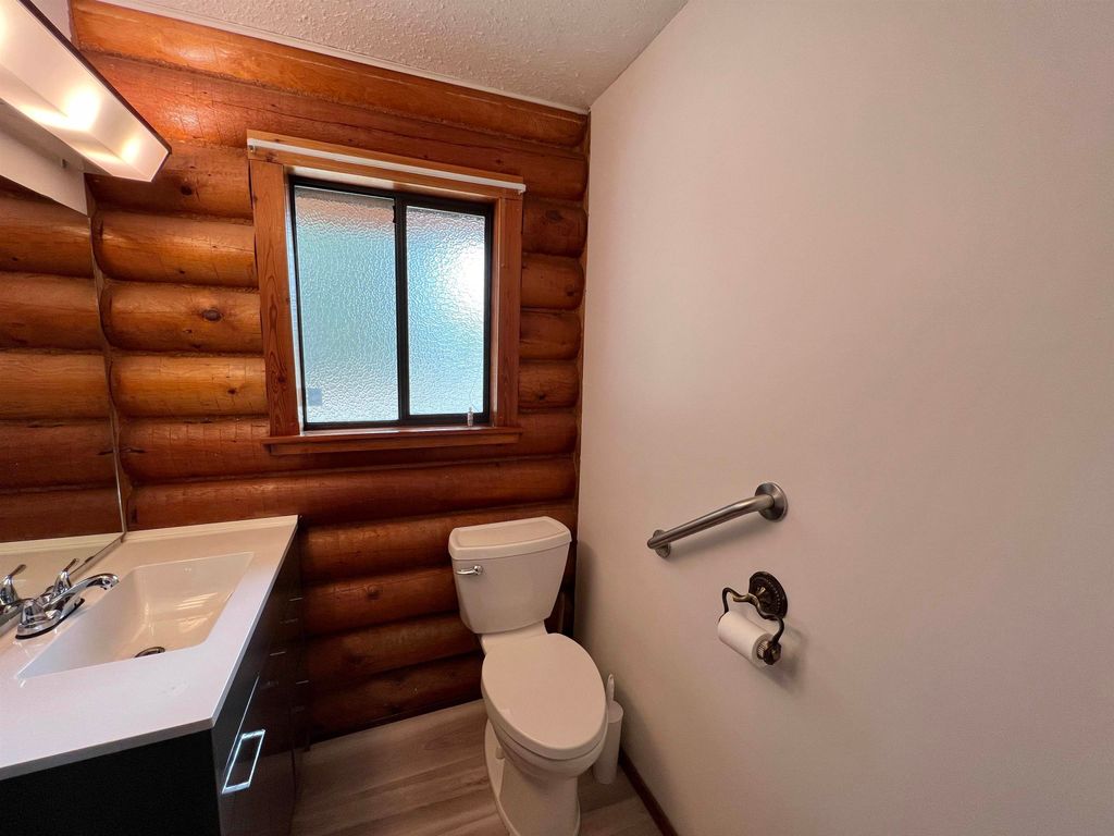 listing image 1108687617476621517